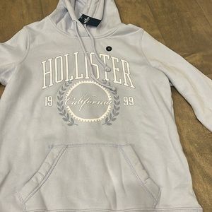 NWT women’s Hollister hoodie.